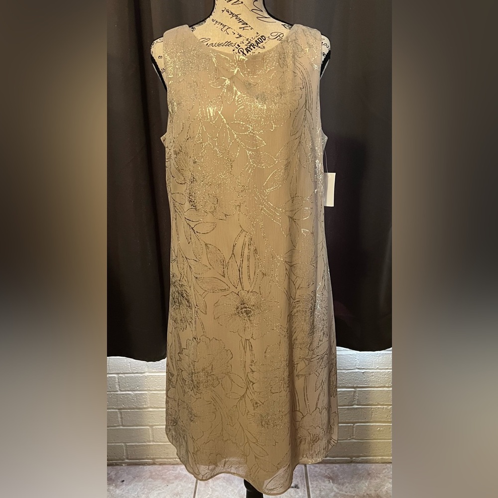 Elegant Beige Floral Midi Dress